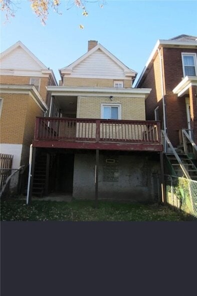 Building Photo - 364 W 13th Ave
