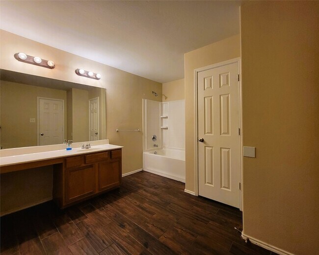 Building Photo - 1433 Kramer Ct