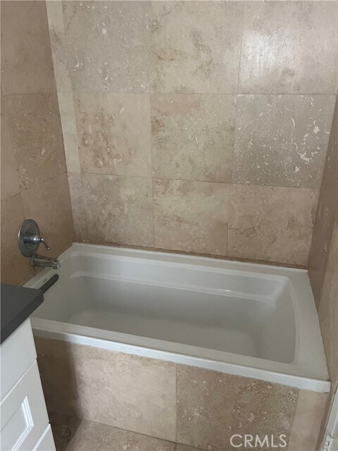 Building Photo - 5625 N Sumner Wy