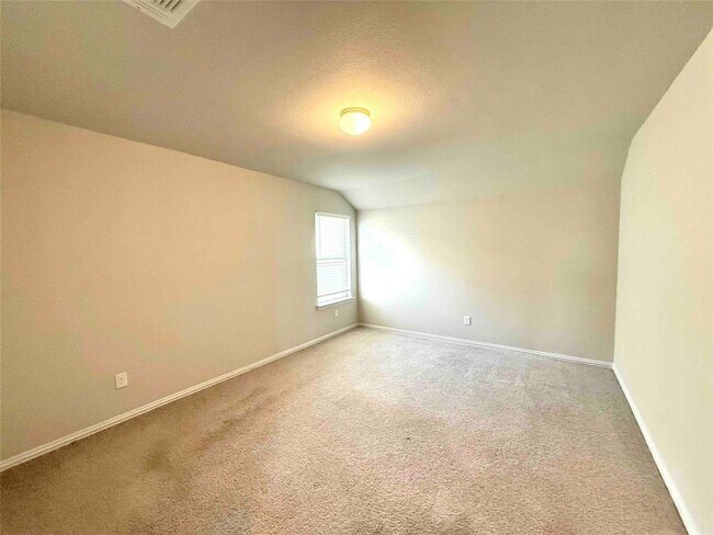Building Photo - 301 Bright Star Ln
