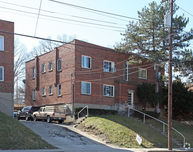 5206 Montgomery Rd 5206 Montgomery Rd Cincinnati OH 45212 Apartment