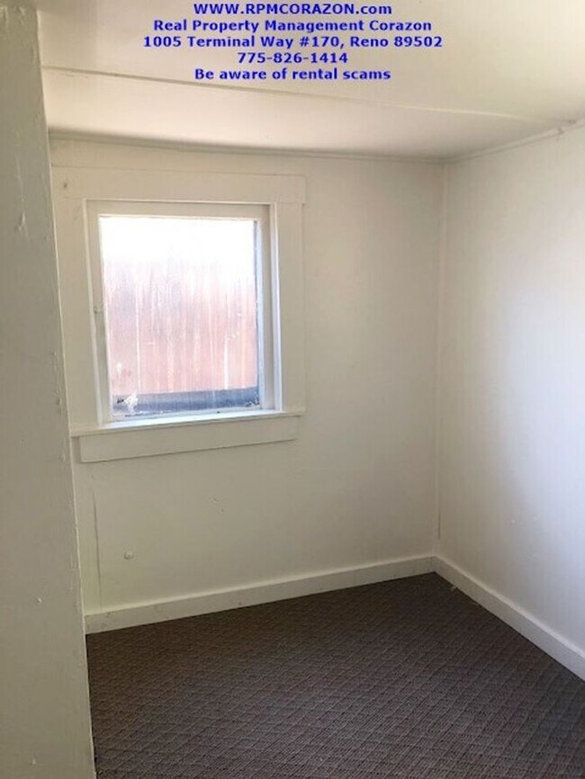 Building Photo - 317 C St