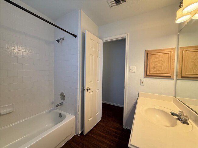 Building Photo - 21331 Riverside Ridge Ln