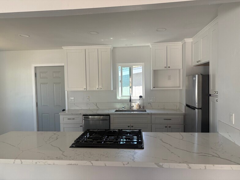 Building Photo - 1222 Willowside Ter
