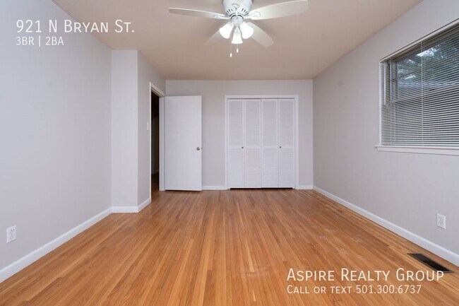 Building Photo - Updated 3 bedroom Home in Midtown