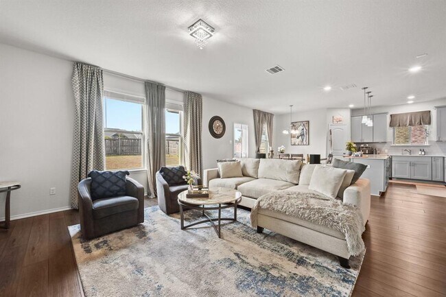 Building Photo - 446 Grace Lilly Dr