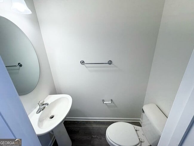 Building Photo - 1730 Bennett Dr