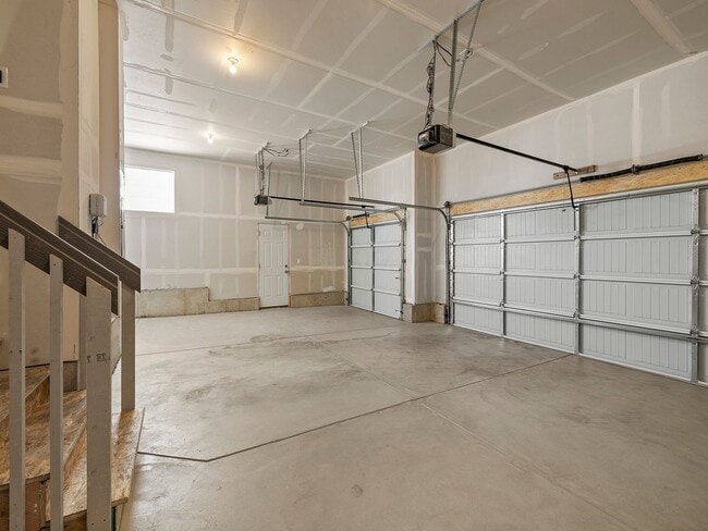 Building Photo - Excellent Home in Great Johnstown Area Available For Quick Move-In!