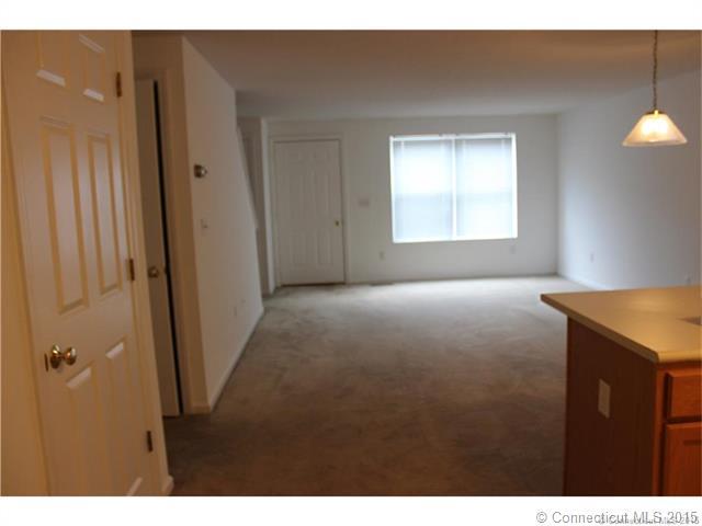 Building Photo - 11 Periwinkle Ln