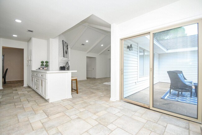 Building Photo - 12511 Shepherds Ridge Dr