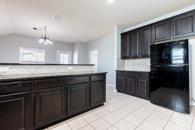 Building Photo - 5815 Southern Knoll
