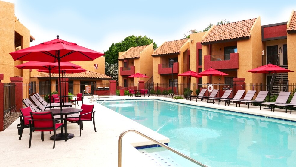 Primary Photo - Atrium Court