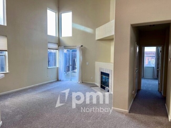 Building Photo - 504 Wicklow Dr