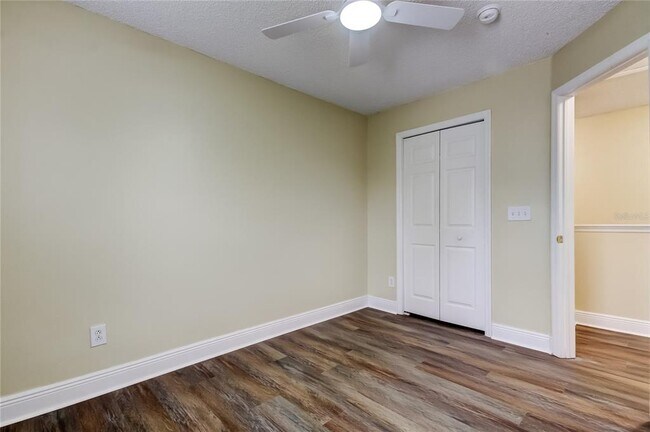 Building Photo - 6101 Lanshire Dr