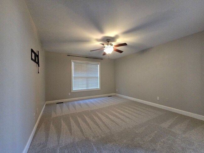 Building Photo - 641 Orchard Falls Dr