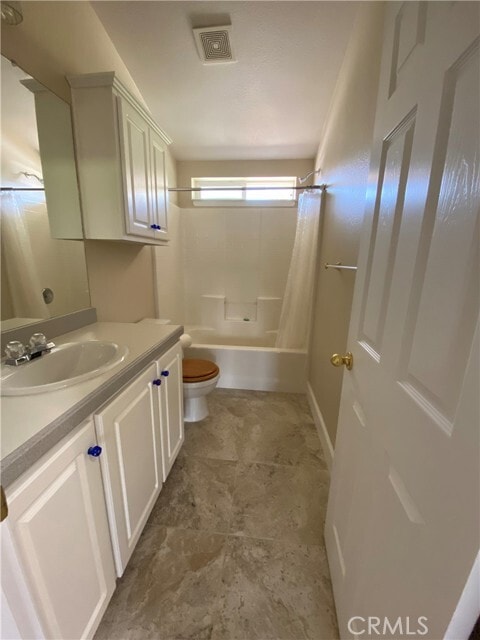 Building Photo - 2445 Helen Rd