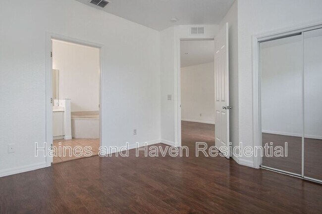 Building Photo - 12201 Indian Creek Dr