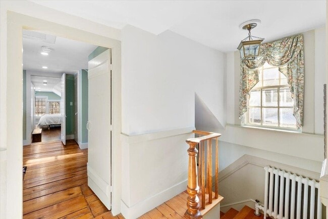 Building Photo - 3436 Main St