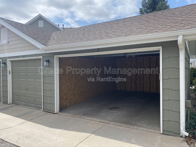 Building Photo - 4645 Hahns Peak Dr