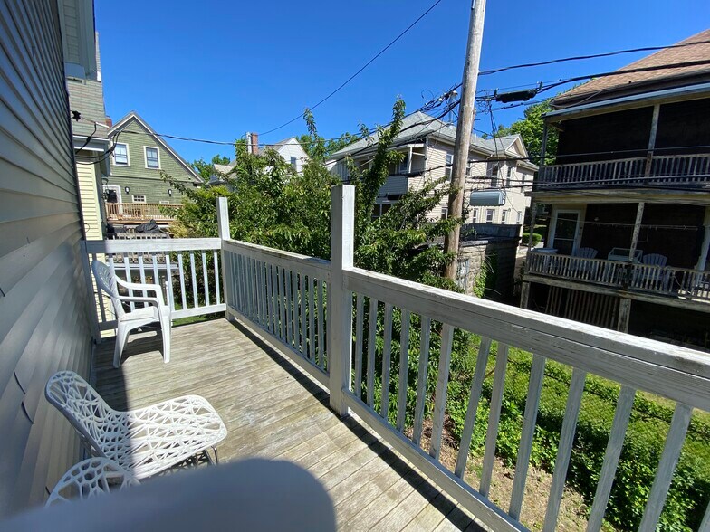 Building Photo - 43 Teele Ave