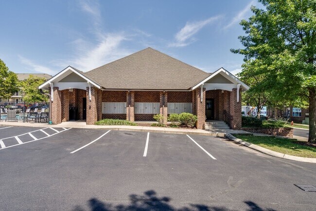 Building Photo - 2310 Elliott Ave