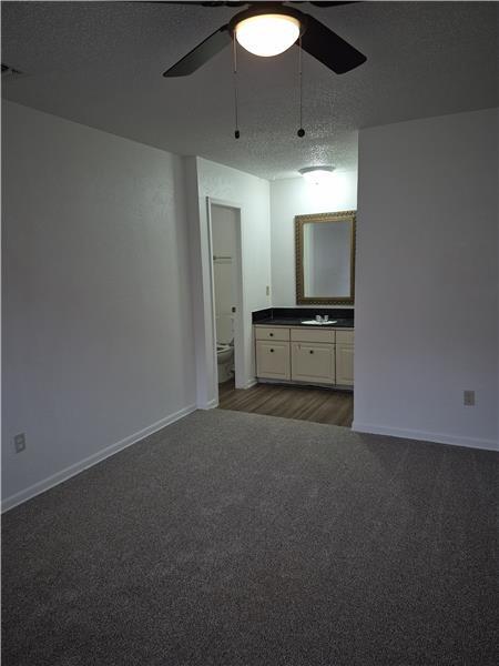 Building Photo - 1104 Woodland W Dr