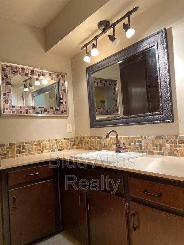 Building Photo - 4854 Starcrest Ct