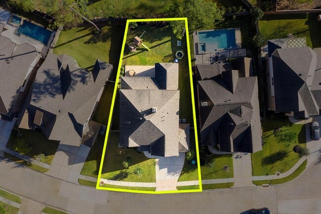 Building Photo - 24518 Ali Creek Ct