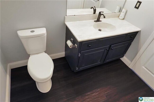 Building Photo - 202 McNair Cir