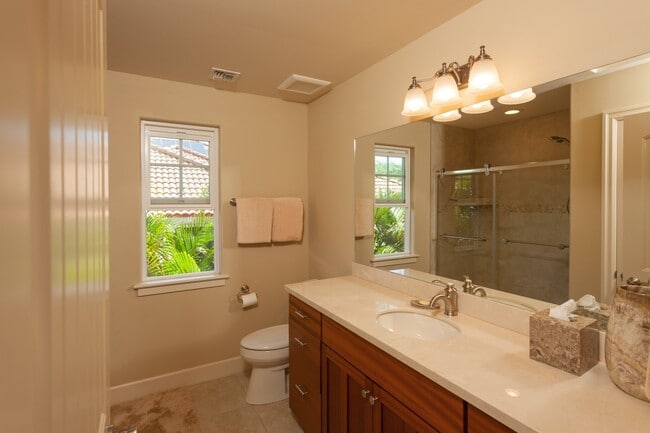 Building Photo - Gorgeous free standing luxury Hokulani Golf Villa fully furnished 3/2.5 for rent