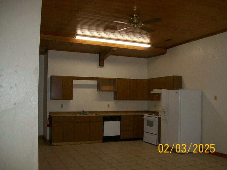 Primary Photo - 528 N M St
