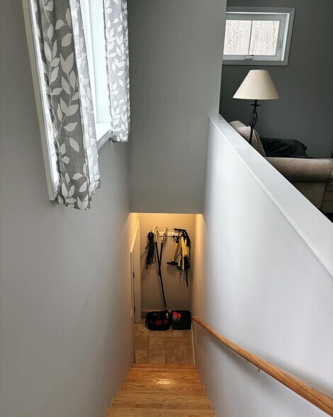 Building Photo - 544 Tolend Rd