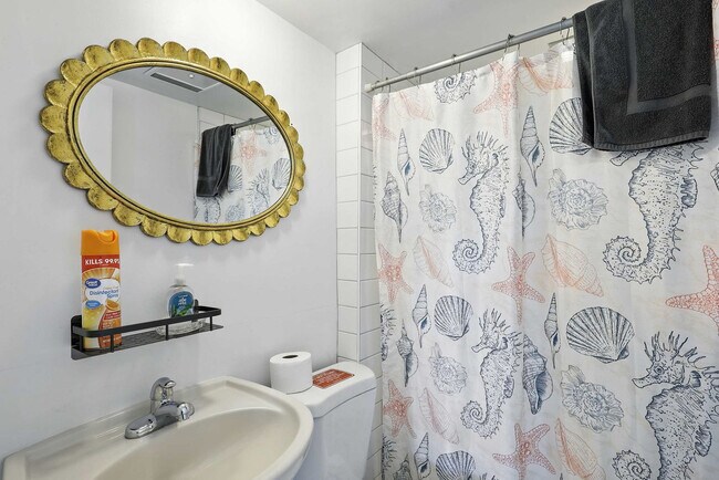 Building Photo - 62 Ocean St