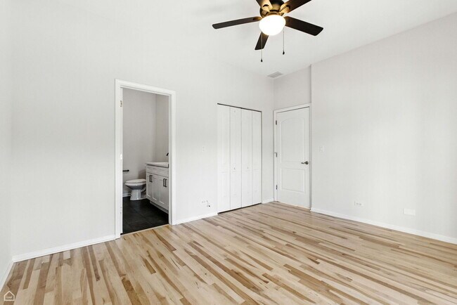 Building Photo - 2629 W Haddon Ave