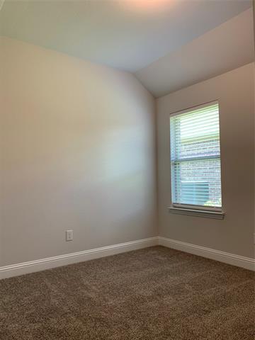 Building Photo - 2103 Swanmore Way