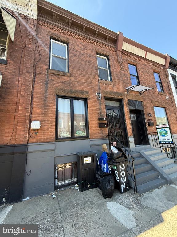 Building Photo - 2032 S 22nd St