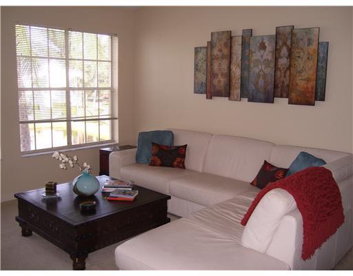 Building Photo - 6355 La Costa Dr