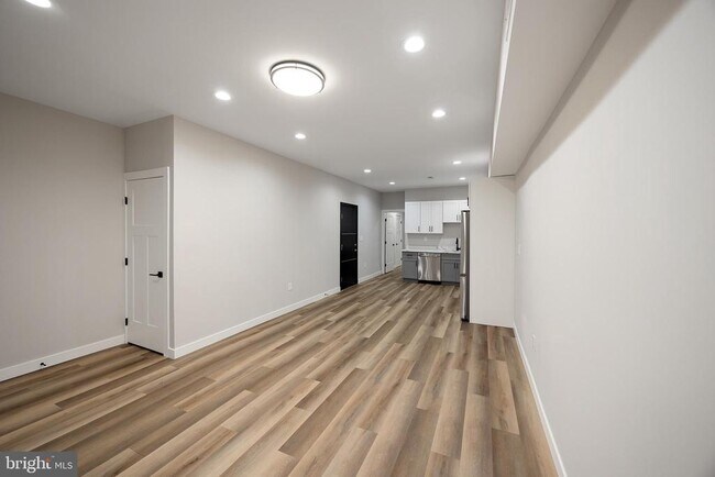 Building Photo - 2037 McCulloh St