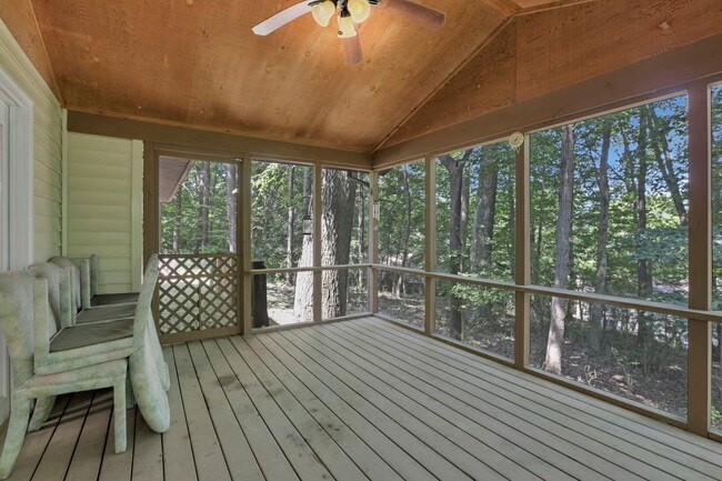 Building Photo - 955 Eastward Cir