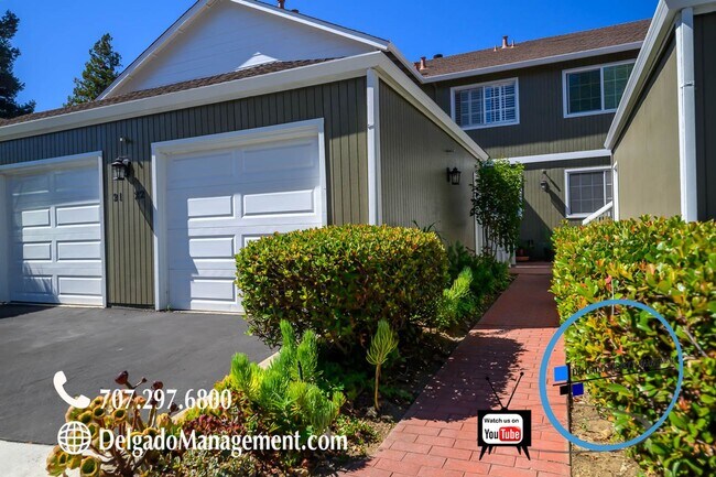 Building Photo - Benicia Large 2 Bedroom condo