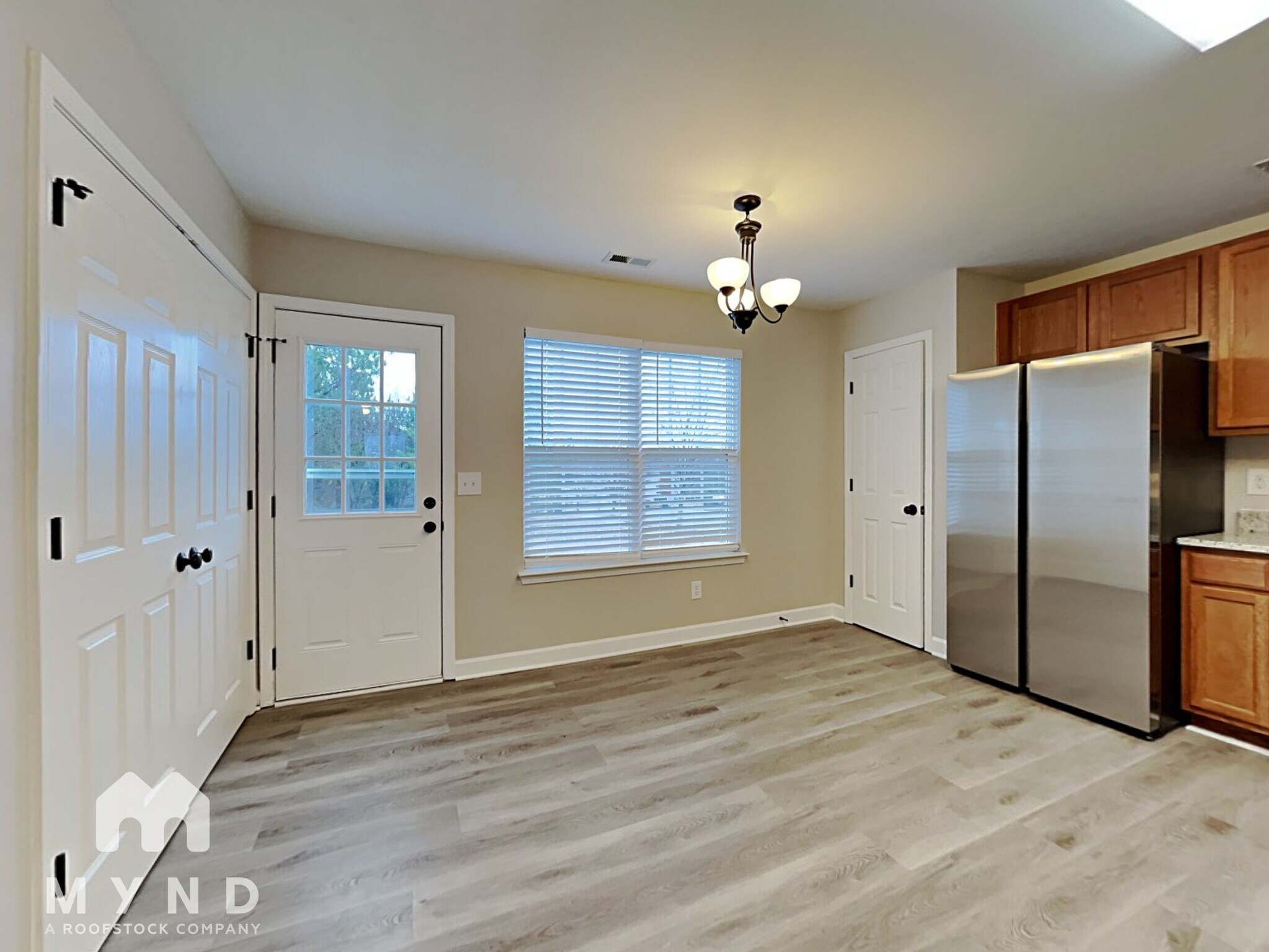 Building Photo - 4132 Broadstairs Dr SW