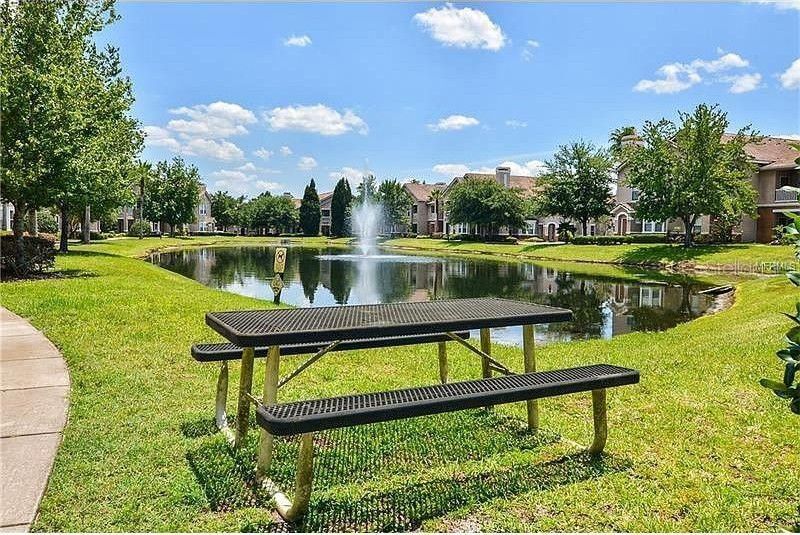 Building Photo - 18108 VILLA CREEK Dr