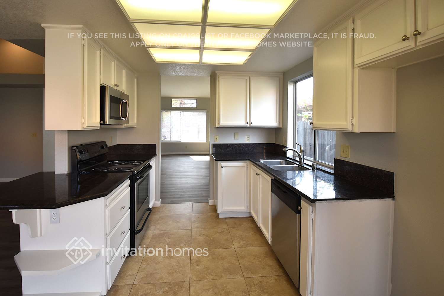 Building Photo - 8023 Pinot Noir Way