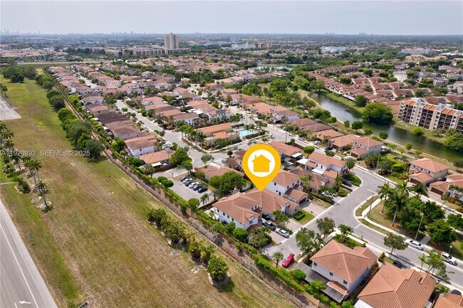 Building Photo - 1023 NW 100th Ave