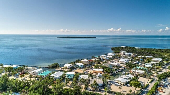 Tavernier Ocean Shores, overlooking Tavernier Key. - 159 Dubonnet Rd