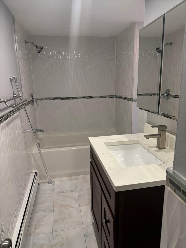 Building Photo - 147-29 227th St