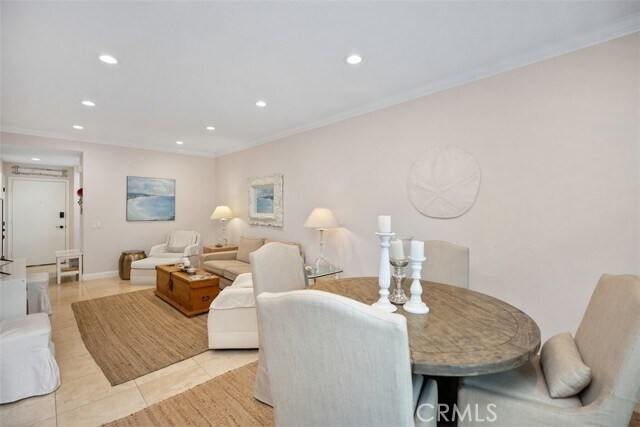 Building Photo - 30902 Club House Dr