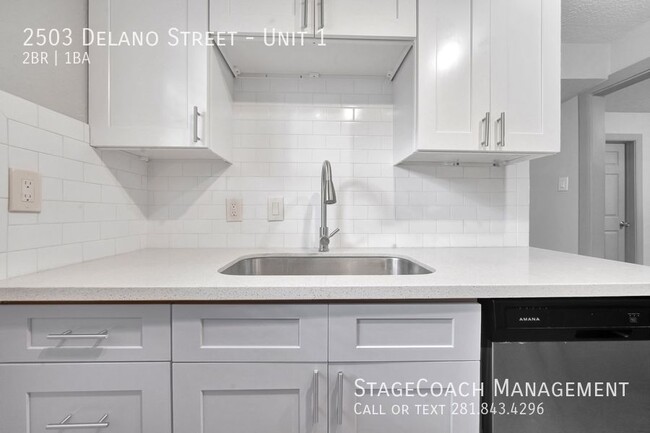 Building Photo - 2503 Delano St