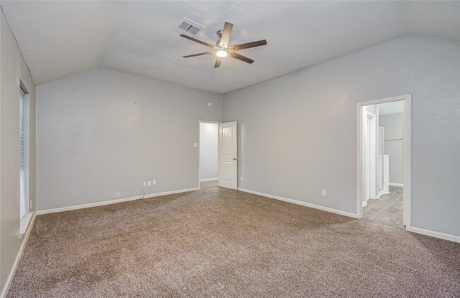 Building Photo - 2005 Village Park Dr