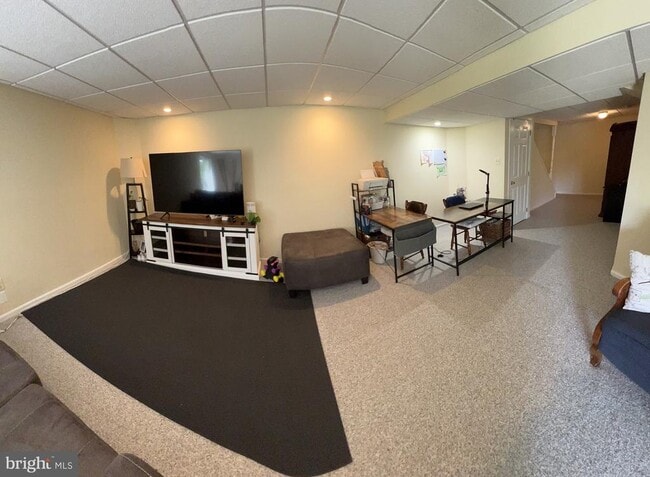 Building Photo - 1042 Colin Dr